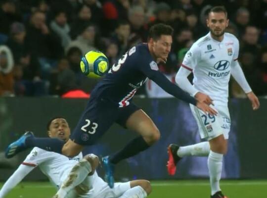 25分钟连进3球速战速决 4-2轻松取胜 法甲冠军恐无悬念