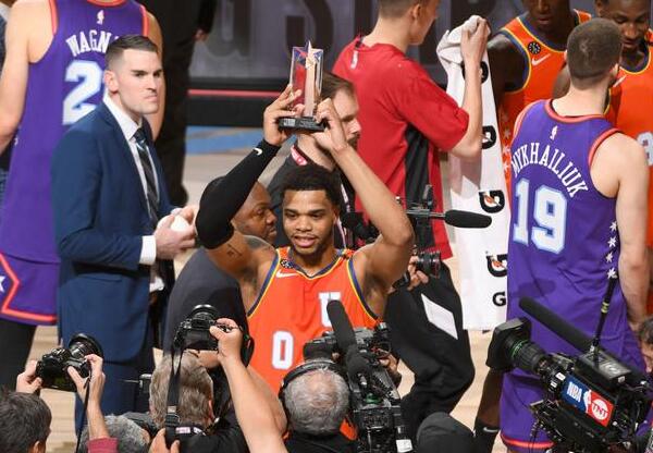 戈登无缘扣篮王 全明星变总决赛