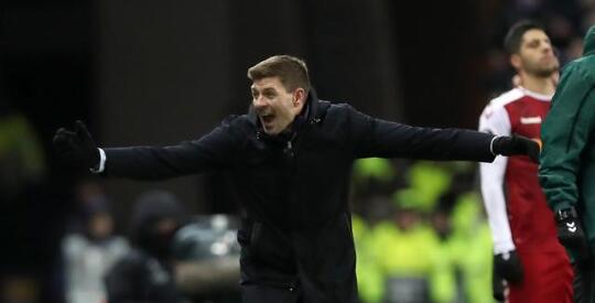 格拉斯哥流浪者15分钟连进3球逆转布拉加 英超传奇巨星咆哮庆祝