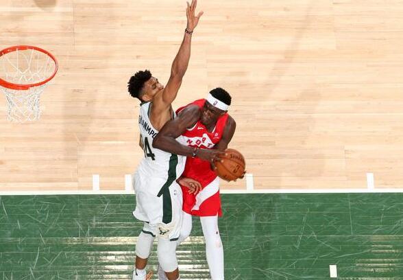 雄鹿霸占榜首 猛龙升至第三