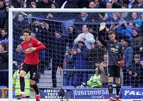 曼联1比1战平埃弗顿 连胜终结