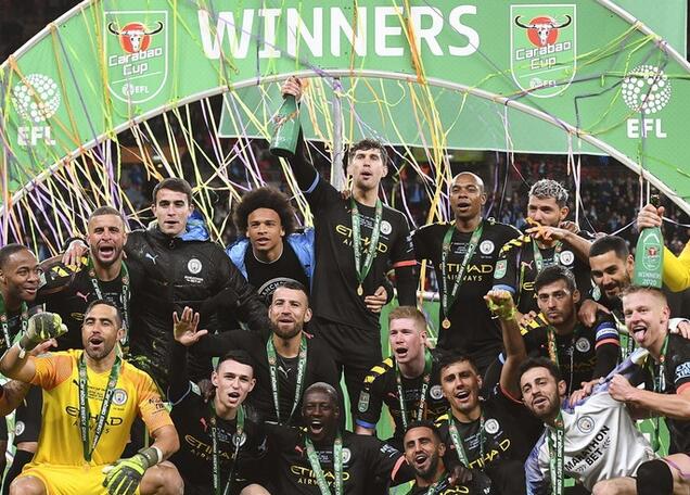 曼城2-1阿斯顿维拉夺冠