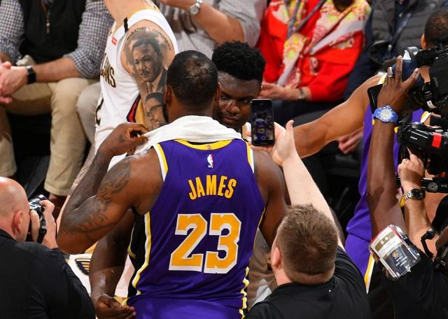 湖人客场战胜鹈鹕