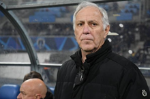 雷内·吉拉德,巴黎足球教练,被伦斯打败:“也许是我的错”