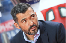 葡萄牙:波尔图队在圣克拉拉获胜，给本菲卡带来压力