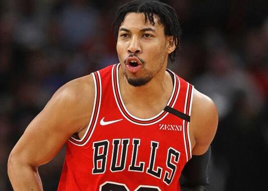 波特：暂时不去想季后赛 最重要的队员的健康