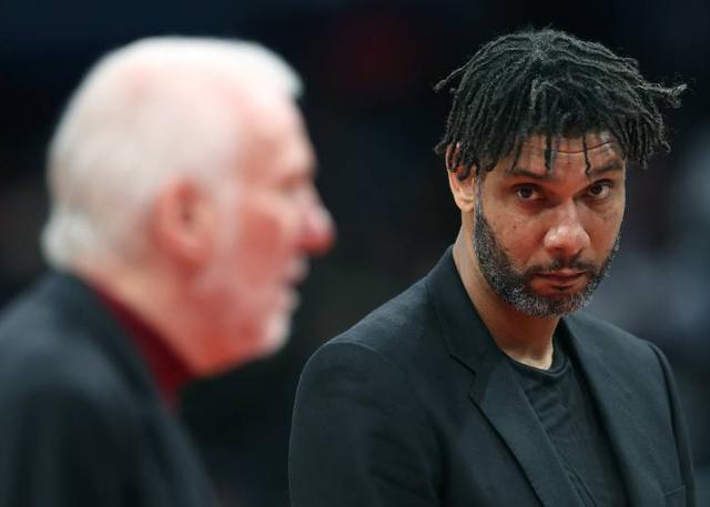 邓肯成为马刺代理主帅