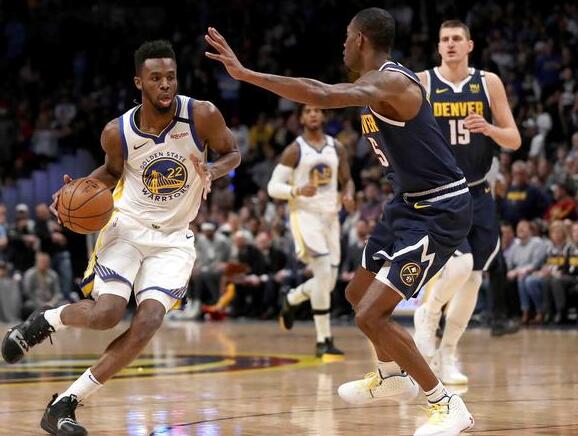 勇士绝地反击爆冷大胜掘金