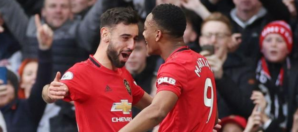 曼联双杀曼城让利物浦隔空获利：再赢2场即夺英超冠军