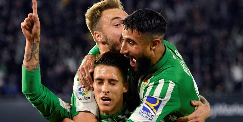 本泽马点射加送礼 皇马1-2客负贝蒂斯降至次席