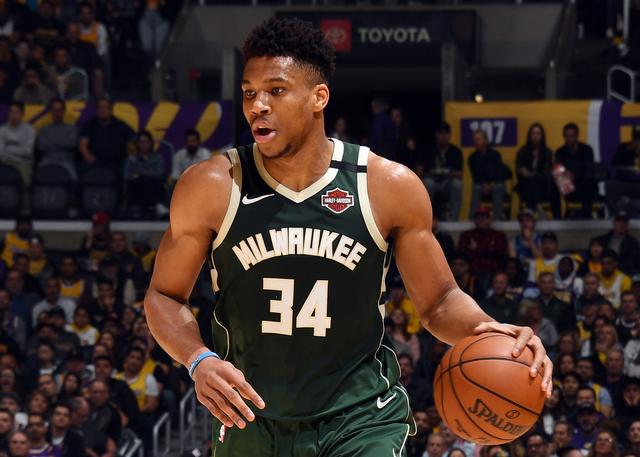 字母哥13日打绿军前接受复查