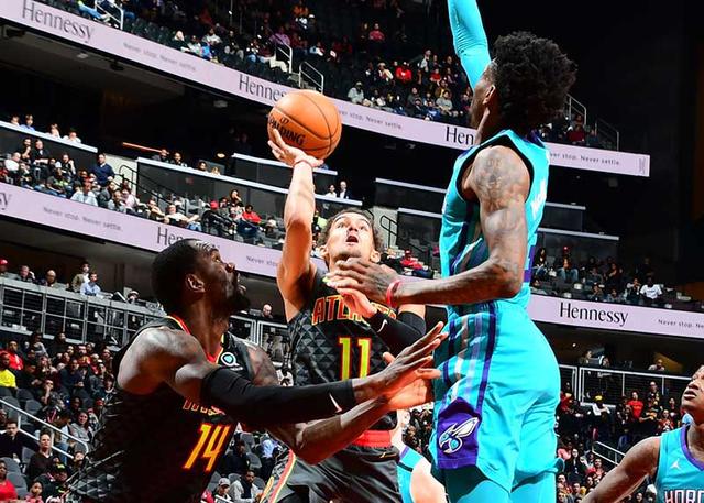 老鹰双加时险胜黄蜂