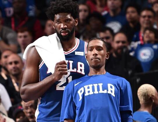 76人恩比德和约什-理查德森恢复训练 复出临近