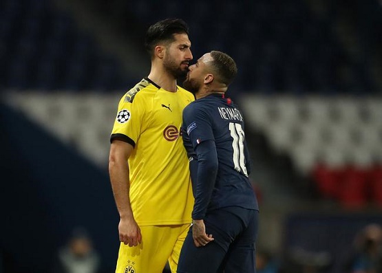 巴黎多特大冲突 从球场打到替补席