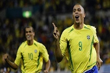 罗纳尔多的巅峰期较短 历史地位如何排名