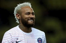 内马尔决定离开巴黎圣日耳曼,重返巴萨的怀抱之中