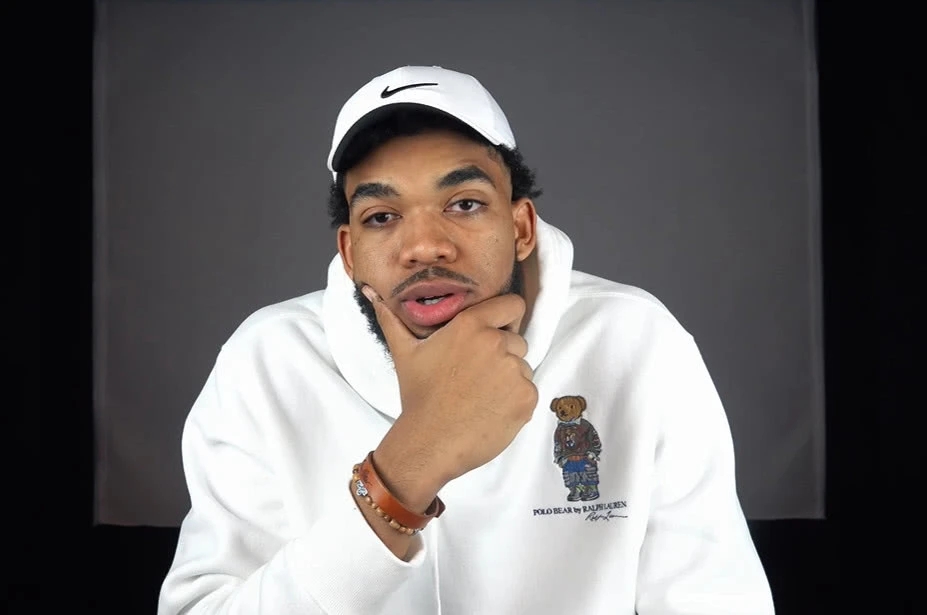 唐斯母亲确诊感染新冠病毒陷入昏迷，依赖呼吸机生存