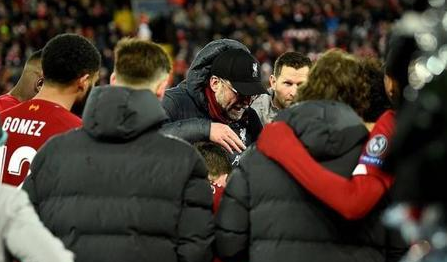 邮报：经纪人要求英超俱乐部支付拖欠款项，或致法律纠纷