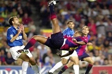 里瓦尔多一场3球 帽子戏法精彩绝伦