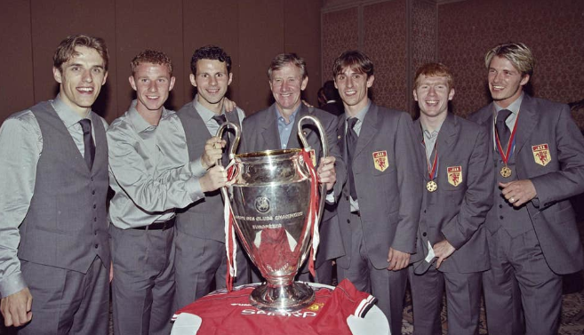 内维尔谈92班:小贝离队时就感觉要散伙了,仿佛就在昨天