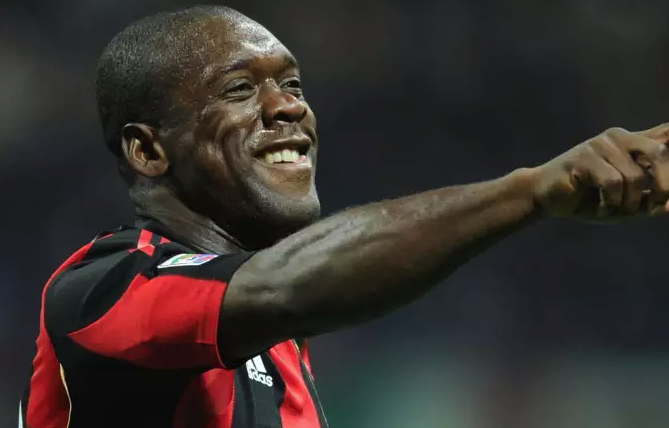 皮尔洛表示和自己搭档的所有中场球员中,最看好西多夫