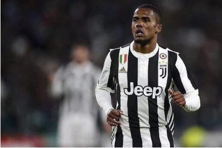 道格拉斯-科斯塔可能离队,曼城是他的主要目标