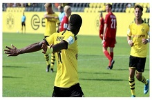 他是多特15岁天才，实力比哈兰德更强有望在今年出道