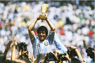 梅西和马拉多纳谁更厉害,萨内蒂表示还是梅西更有希望,马拉多纳还是算了