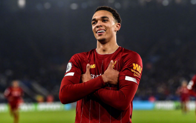 卡拉格:阿诺德有能力超越内维尔,能成为英超最佳右后卫