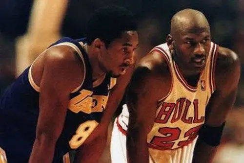 科比在去世前参加拍摄乔丹纪录片，飞人是其大哥