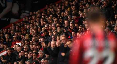 英超球队已被告知，18个月内很难满场进行比赛