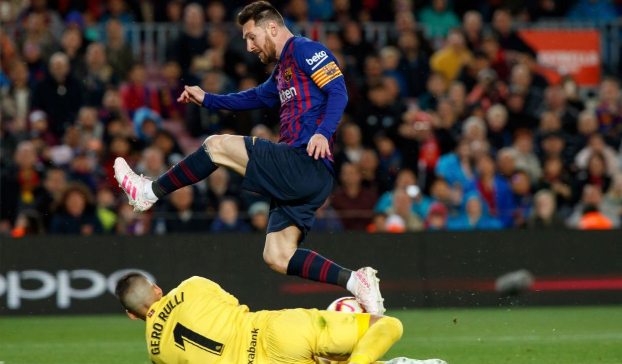 1-0击败巴萨是最佳比赛；扑出C罗点球的感觉很特别