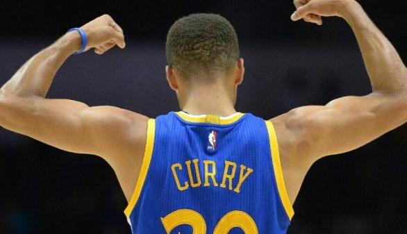 库里：我是第一个接受新冠检测的，别看我表面很淡定，其实慌的一比