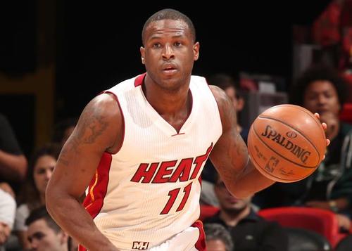 维特斯表示不是瘾君子，没有癫痫