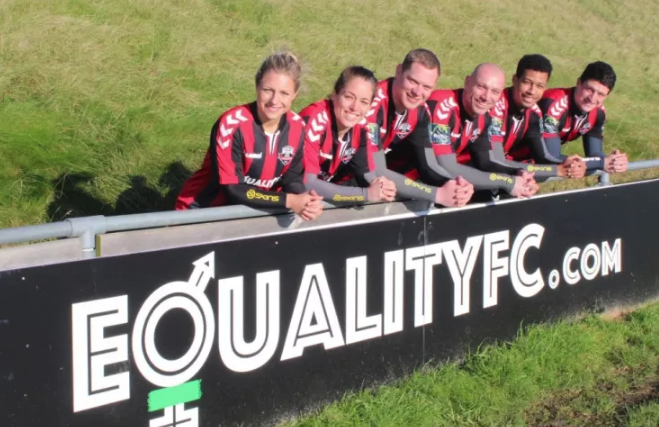 男女平等的足球，恐怕只有英格兰俱乐部敢这么做