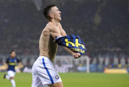 国米提出怪异条件，只有德甲霸主签下佩里西奇，自己才会考虑托利索