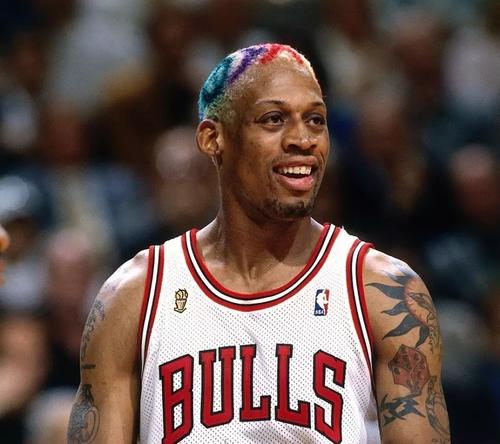 多人运动，看看这些NBA的球星到底做了什么，盘点下花大虫罗德曼