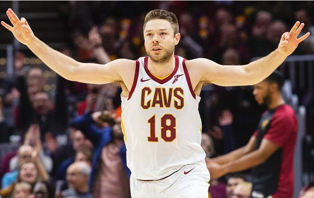 群星之中也有黯淡星辰，揭秘NBA底层球星生活