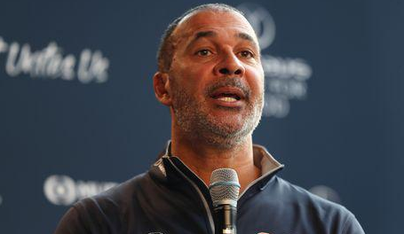 英超舞王却获10万镑保级奖 荷兰名宿古利特认为他不该拿