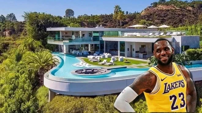 同一个世界，同一个套路，我有一个朋友。。。詹姆斯表示我帮我朋友问下