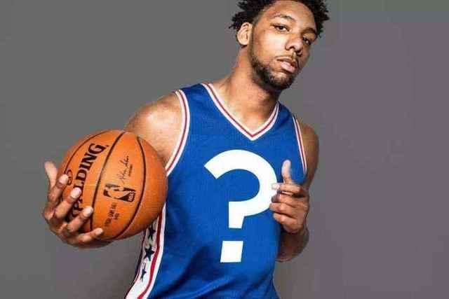 詹皇的做法耐人寻味，前一日为乔丹流泪，今日盛赞乔丹死敌