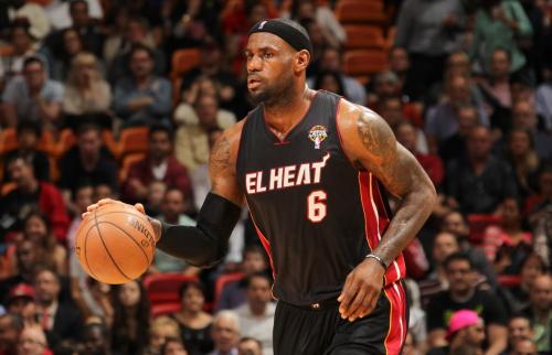 莱利想再为热火打造冠军球队，所以这个赛季一定要恢复