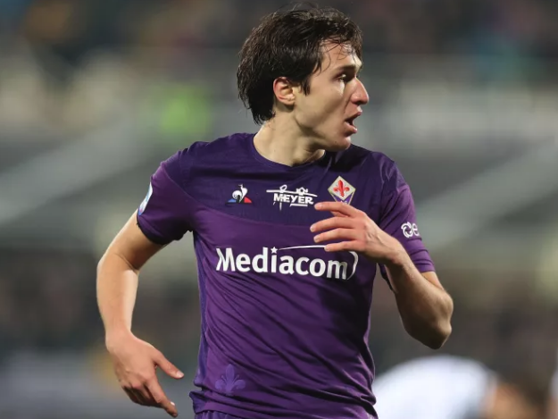 佛罗伦萨怕小基耶萨逃跑，直接把违约金调到一个亿