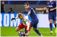 欧冠经典比赛 C罗破门难救主！皇马历史首负热刺！