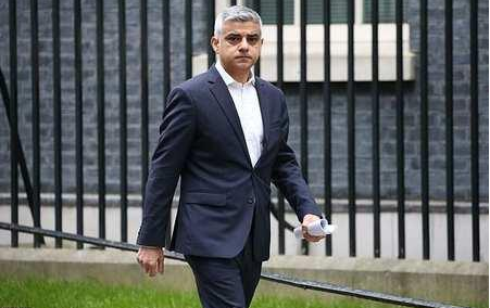 伦敦市长：在当前讨论英超复赛还为时过早