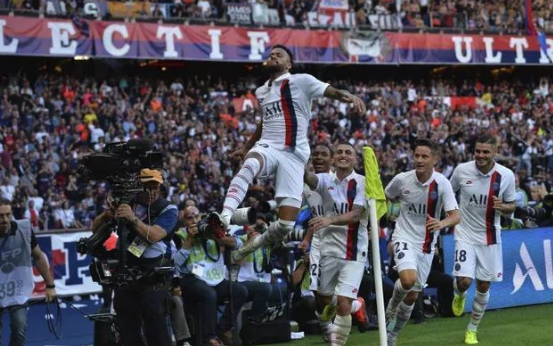 内马尔为什么会被针对 为什么被巴黎球迷嘘