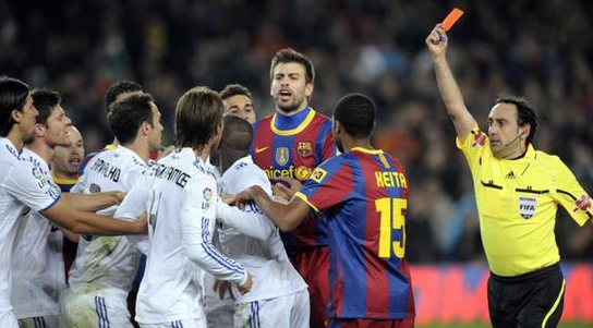 前金哨爆料:西甲90%裁判支持皇马 其余的力挺巴萨