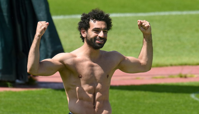 英超1.2亿巨星脱衣秀身材:0赘肉,腹直肌分离,体型如雕塑