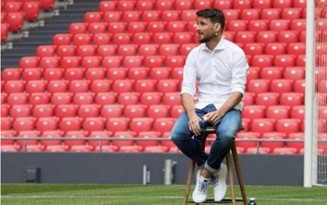 老将掏心窝评价,当前足坛梅罗无人能敌,没谁可以替代