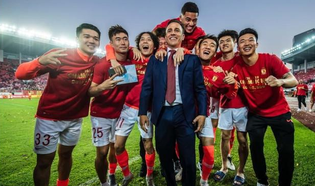 卡纳瓦罗表示想要离开恒大，家乡才是他的唯一归宿